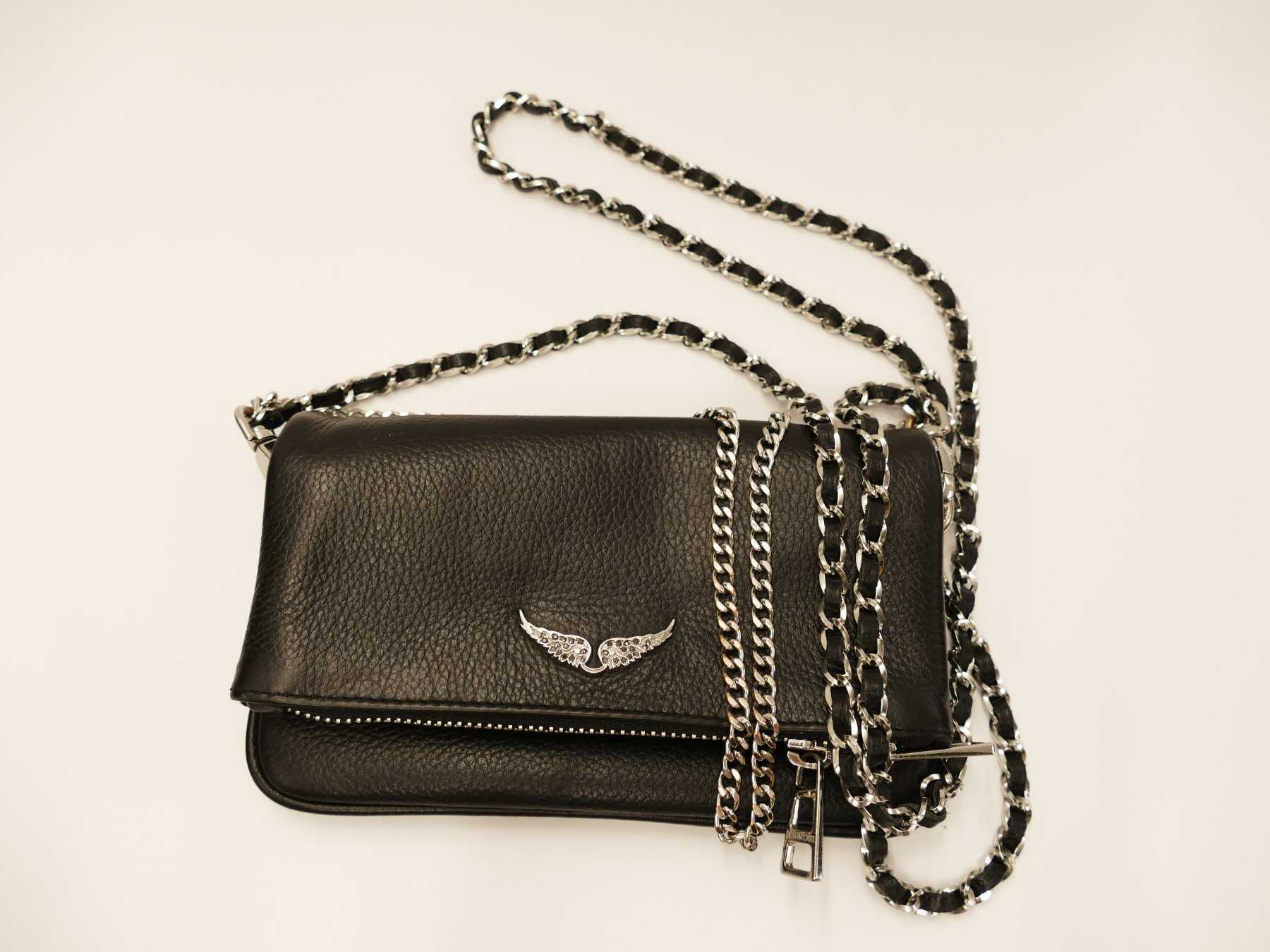 Handtasche Zadig & Voltaire_ Ansicht auf Vorderseite mit Umhängekette