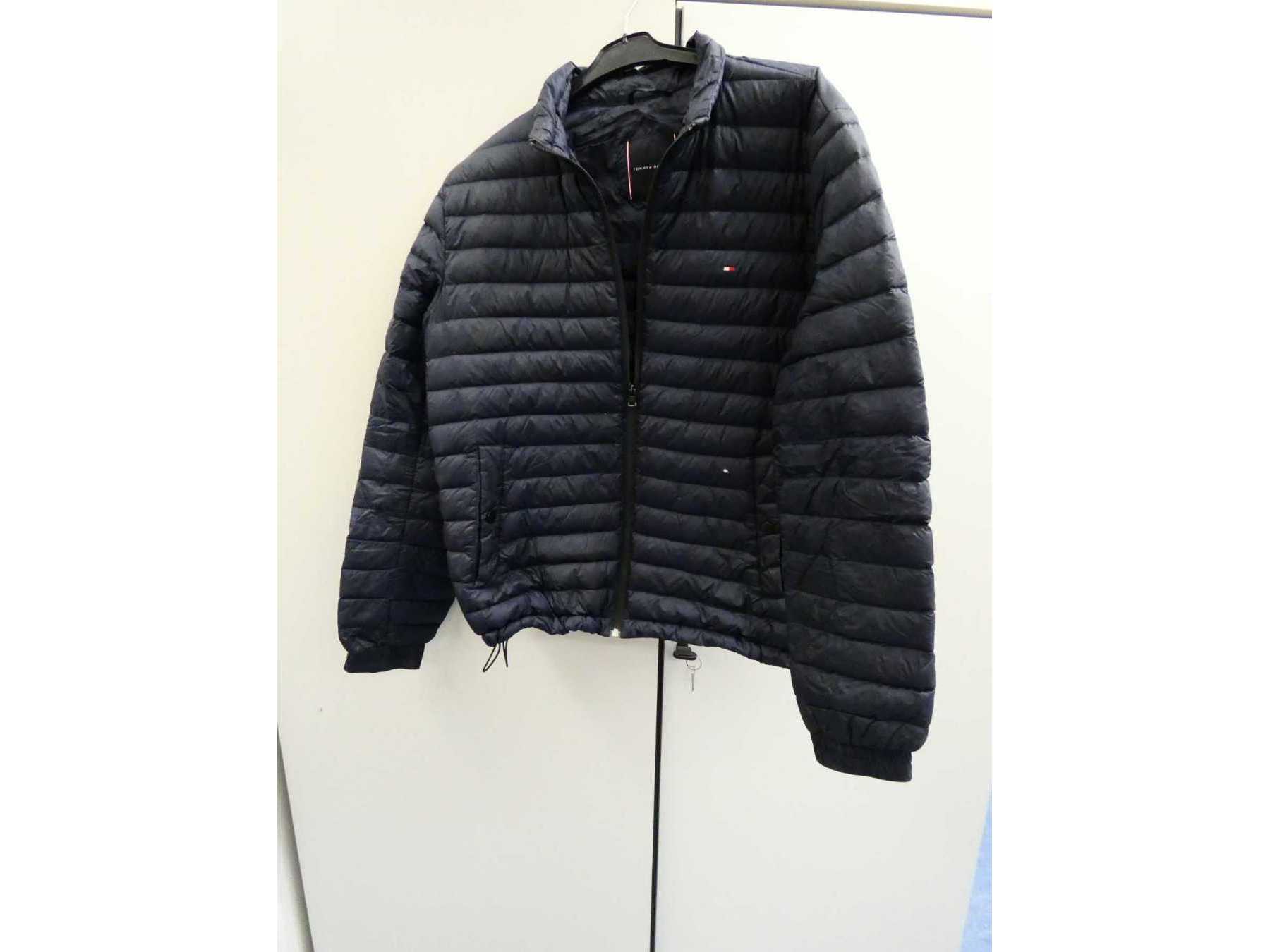 Tommy Hilfiger Steppjacke_ Vorderansicht