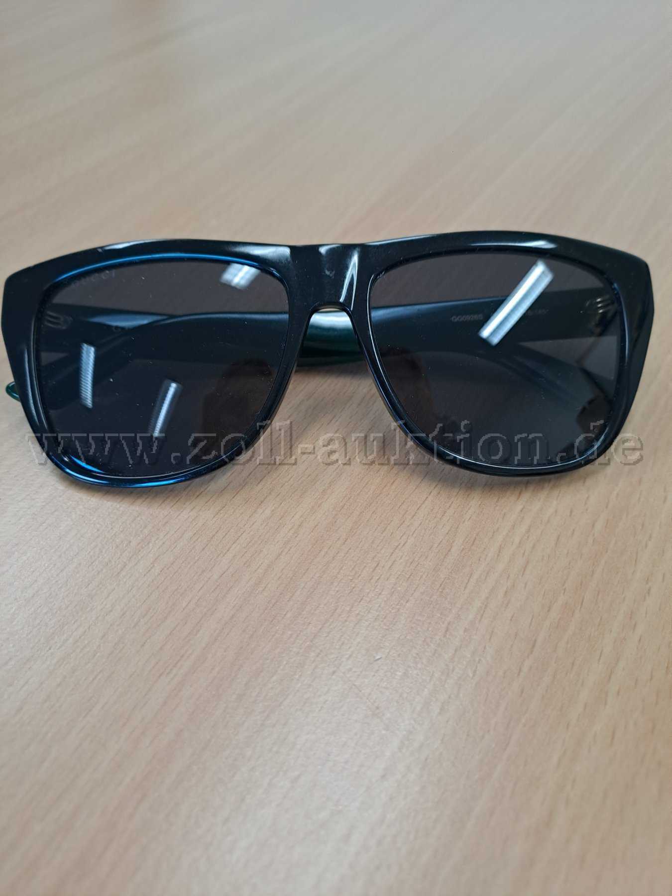 1 副原装 GUCCI 太阳镜 型号 2021:GG0926S 001