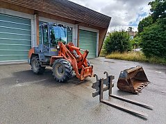 Bild von links vorn mit Zubehör