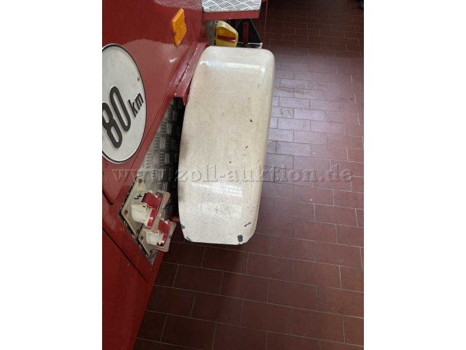 Ansicht seitlich, Radlauf/ Stromabgabe Außen