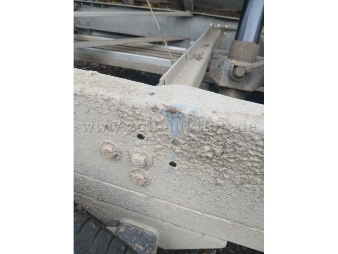 Beschädigung Rahmen von außen