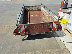 Hinten
