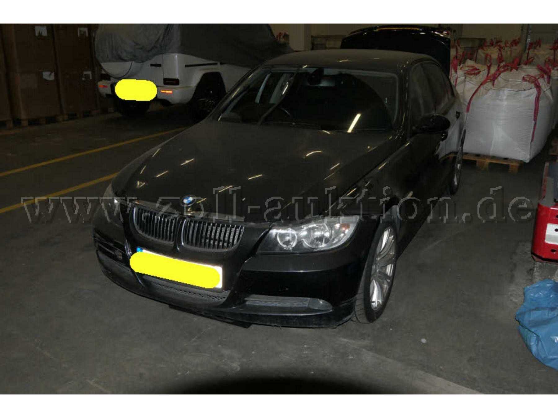 BMW 325D; schwarz; -Vorderansicht-