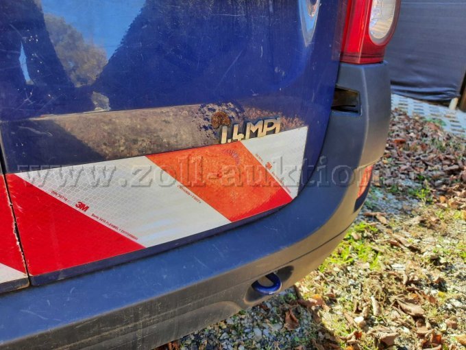 Anrostung rechte Hecktür