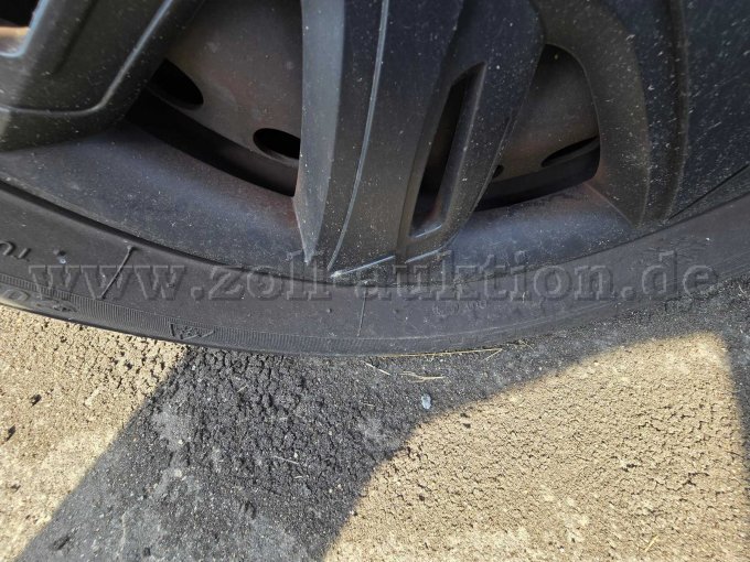 Ford Focus C-Max Kuga Detailansicht Bereifung