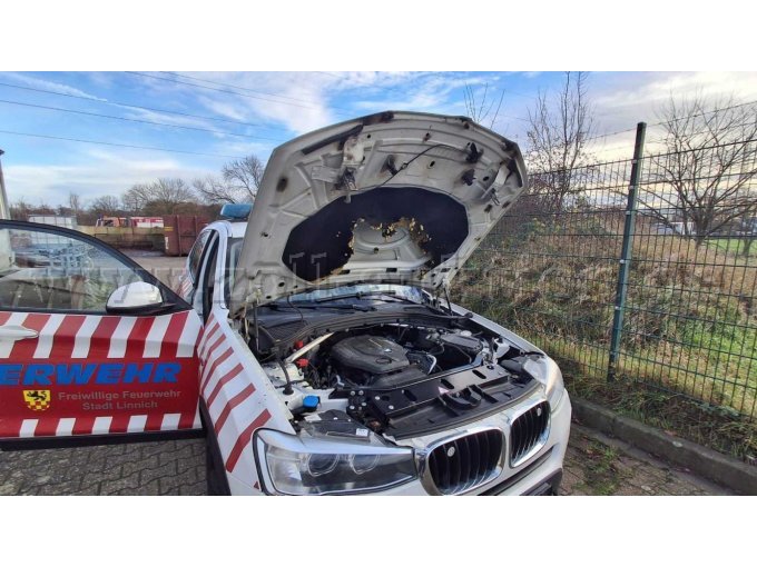 Außenansicht Motorraum