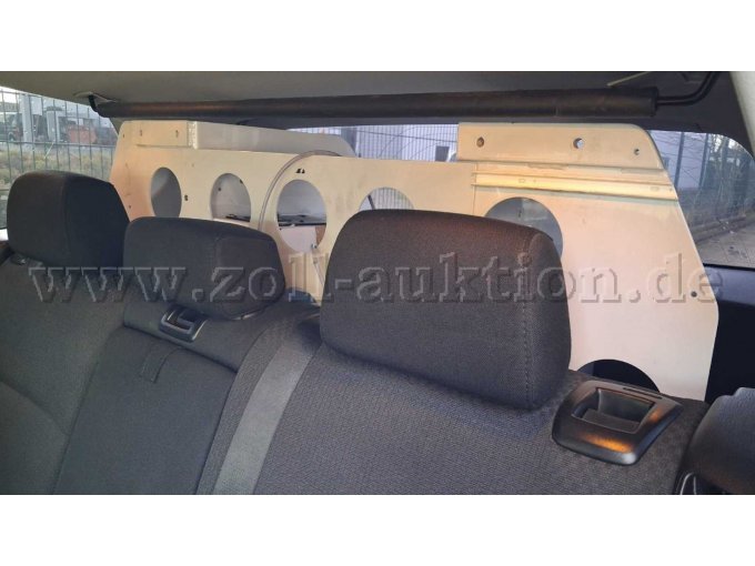 Innenansicht auf Regalsystem