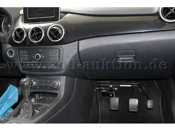 Blick auf die doppelte Pedalerie