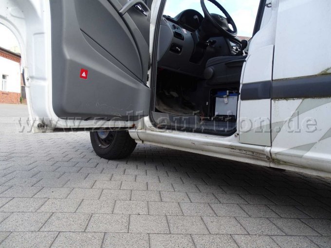 Mercedes Benz Vito Kombi Ansicht Fahrertür