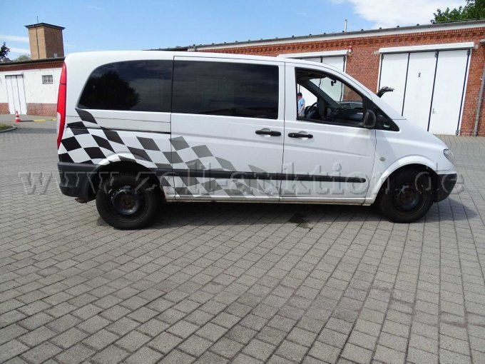 Mercedes Benz Vito Kombi Ansicht von der Seite