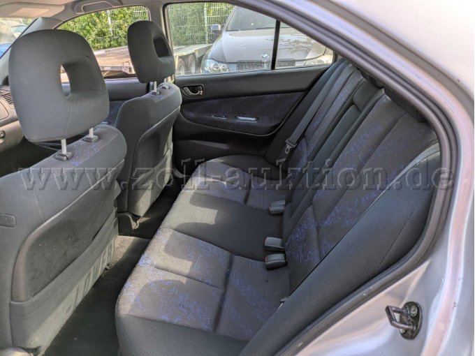 Mitsubishi Galant-Fahrgastraum hinten
