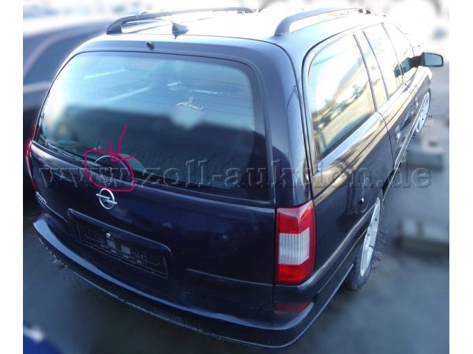 Heckansicht Opel Omega