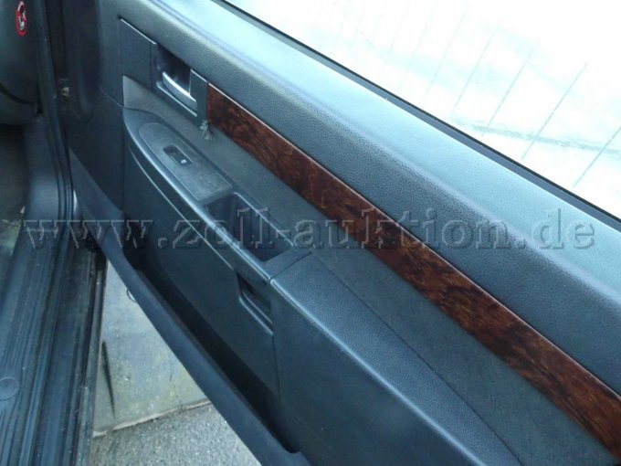 Tür -Seitenverkleidung (Beifahrertür, mit leichter Beschädigung