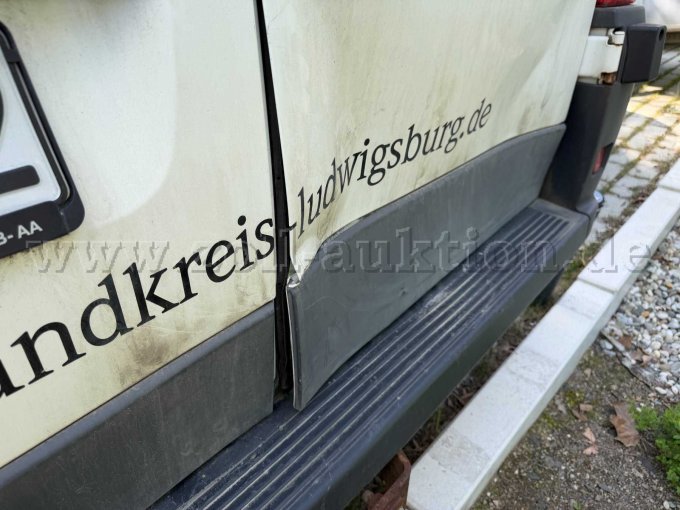 Tür hinten deformiert