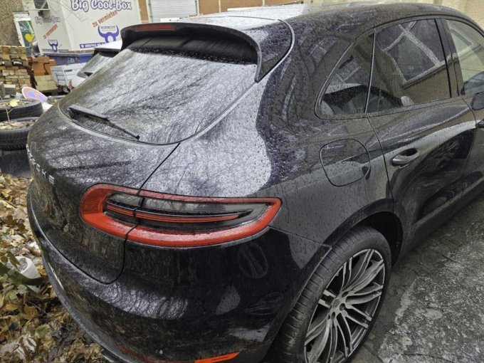 Porsche Macan Ansicht hinten rechts
