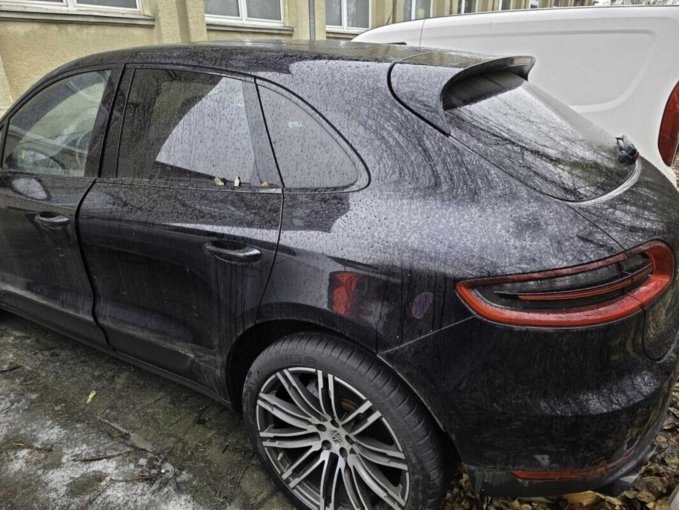 Porsche Macan Ansicht hinten links