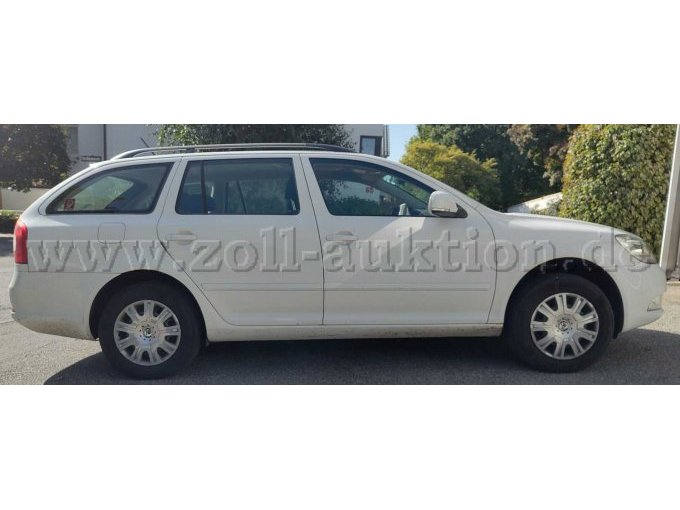 1 PKW Skoda Octavia Combi 1,6 TDI 4x4 Ambiente, defekt, fahrbereit – foto 5 – kavel bij Zoll-Auktion, Stuttgart