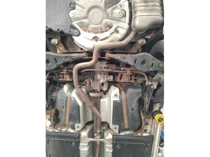 1 PKW Skoda Octavia Combi 1,6 TDI 4x4 Ambiente, defekt, fahrbereit – foto 6 – kavel bij Zoll-Auktion, Stuttgart