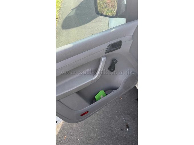 Ansicht Tür links vorne innen, abgenutzt