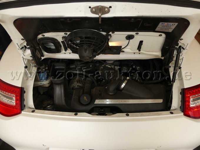 Porsche Bild 3
Motorraum