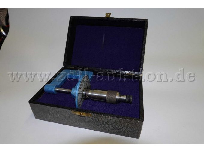 Präzisions-Teilscheiben-Mikrometer mitsamt Holzetui