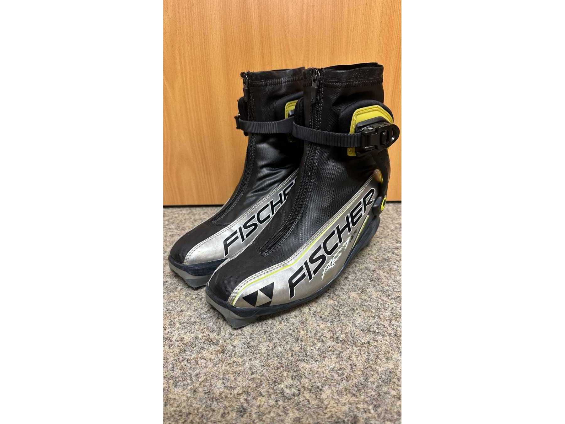 Skatingstiefel Ansicht leicht seitlich