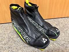 Skischuhe Classic Ansicht leicht seitlich