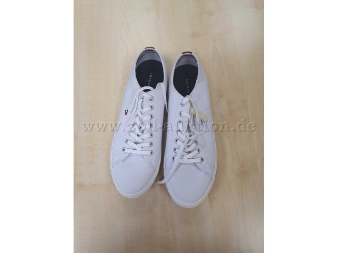 Neue Tommy Hilfiger Schuhe in der Gr.43