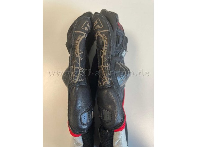 Handschuhe seitlich
