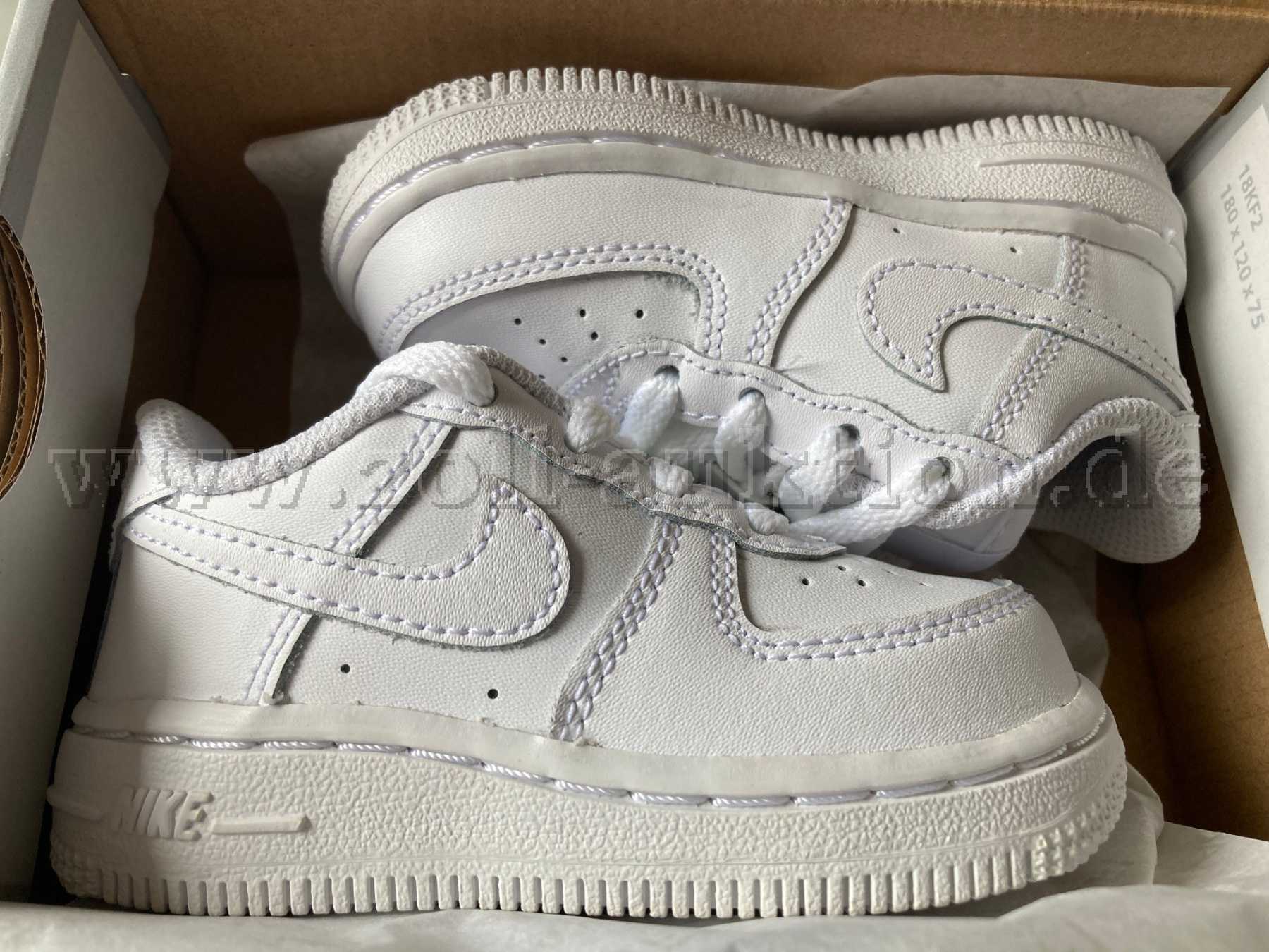 1 Paar Nike Force 1 TD, Gr. 21 EUR