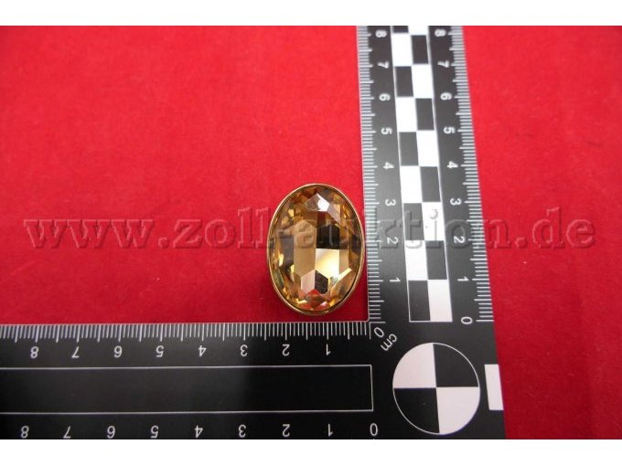 Ohrclip mit Maßstab