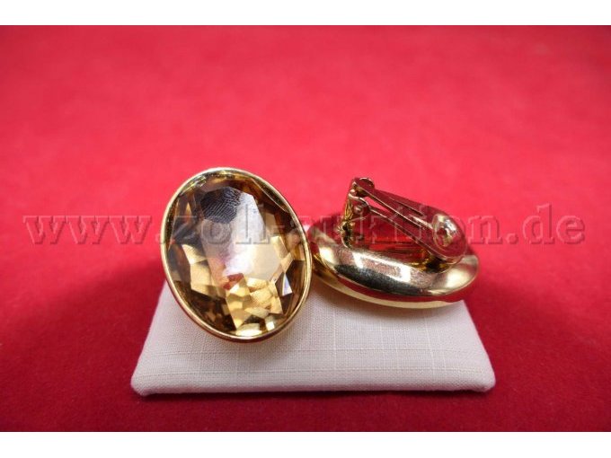 Detailaufnahme der Vorder- und Rückseite