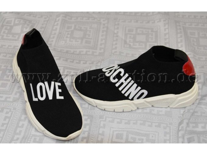 1 Paar schwarze Sneaker „Love Moschino“ Gr. 39