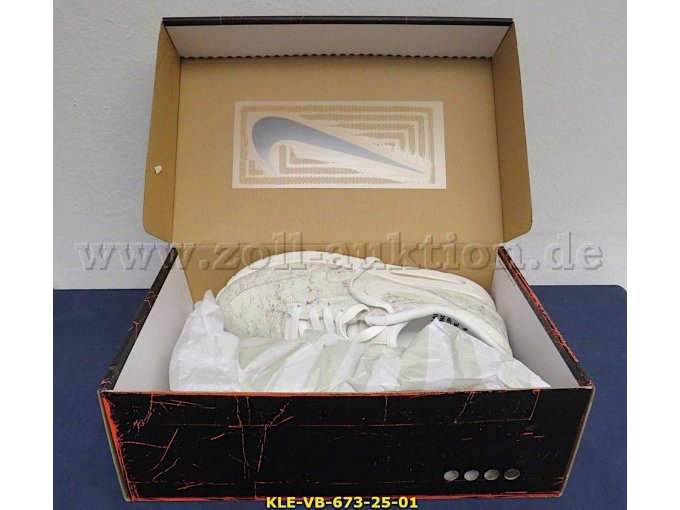 Schuhe im Nike Schuhkarton