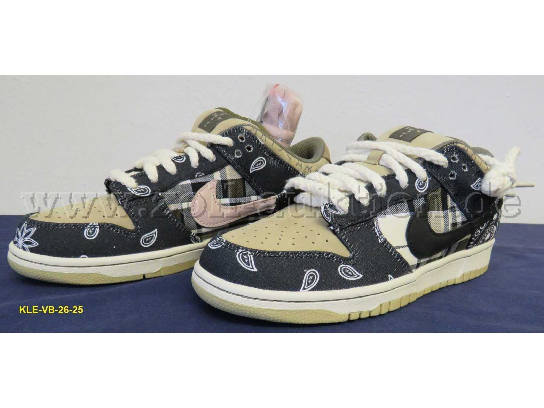 Nike Dunk Low Travis Scott