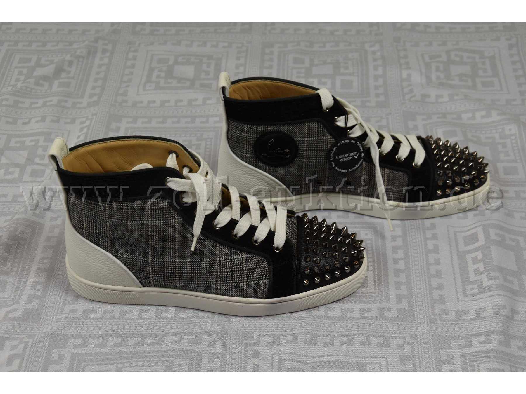 1 Paar Sneaker Gr 40,5 "Christian Louboutin" Lou Spikes Orlato Flat - neuwertig