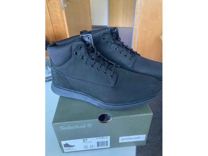 Timberland Killington Herrensneaker Größe 42 beide Schuhe Seitenansicht und Karton