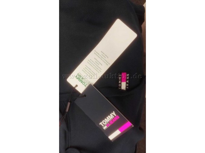 Etiketten Hoodie, Seite 1