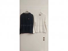 Gesamtansicht Set, Strickpullover und Hoodie