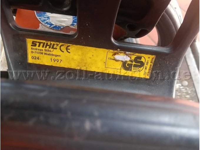 1 pakket met een grasmaaier van Sabo, twee kettingzagen en een heggenschaar van Stihl – foto 6 – kavel bij Zoll-Auktion, Bamberg