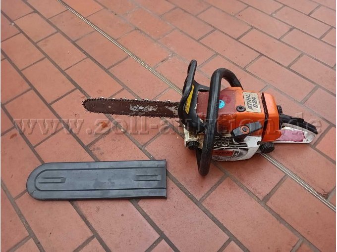 1 pakket met een grasmaaier van Sabo, twee kettingzagen en een heggenschaar van Stihl – foto 5 – kavel bij Zoll-Auktion, Bamberg