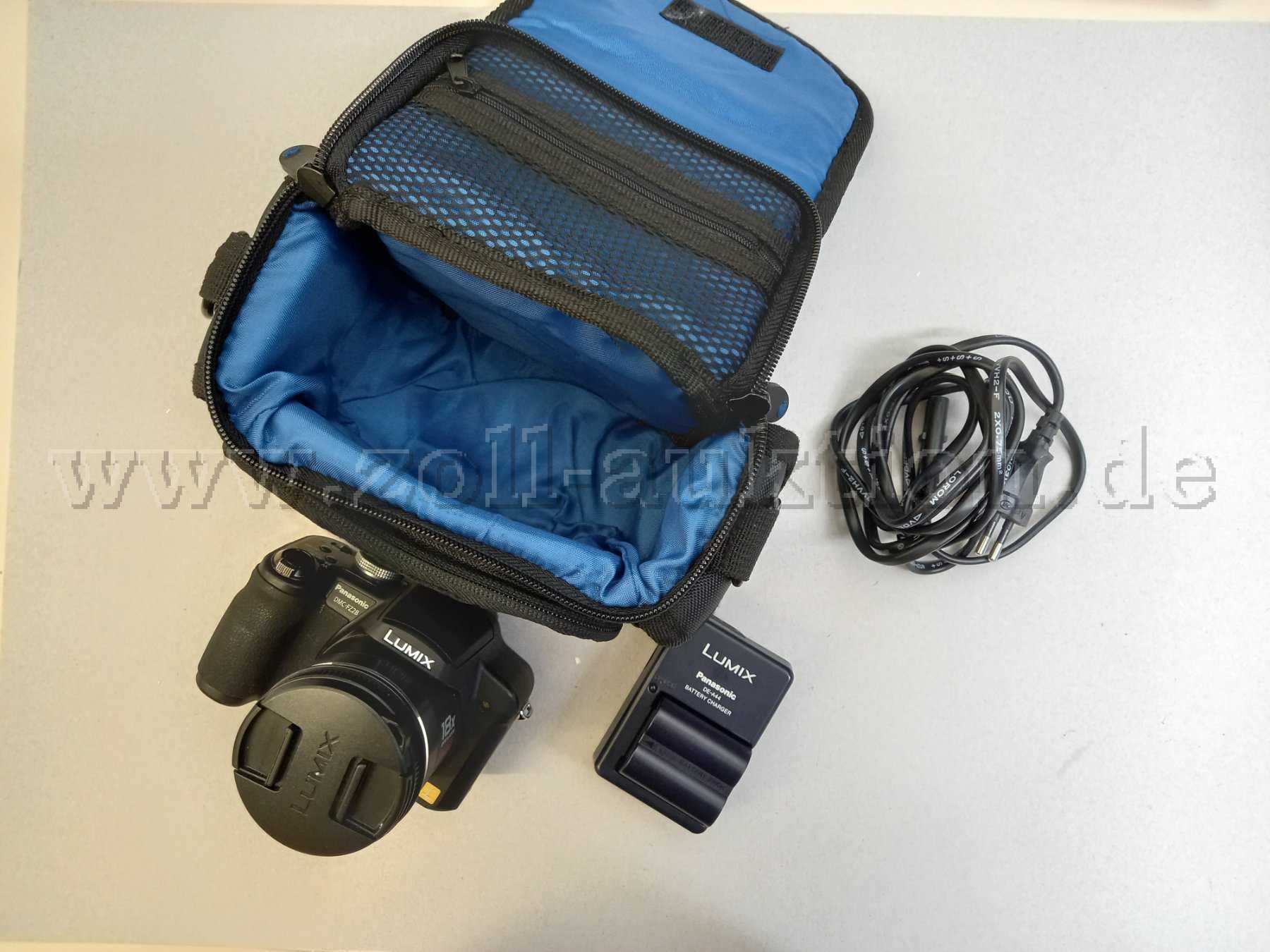 Kamera mit Zubehör (Tasche, Akku, Ladekabel)