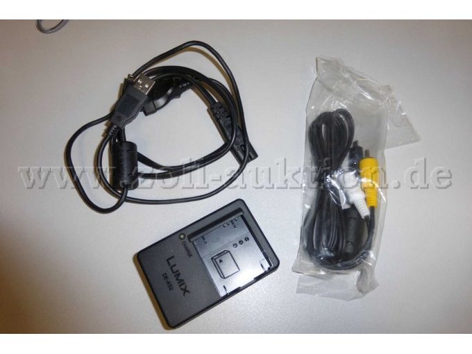 LUMIX FS 16 Digitalkamera / Netzladegerät