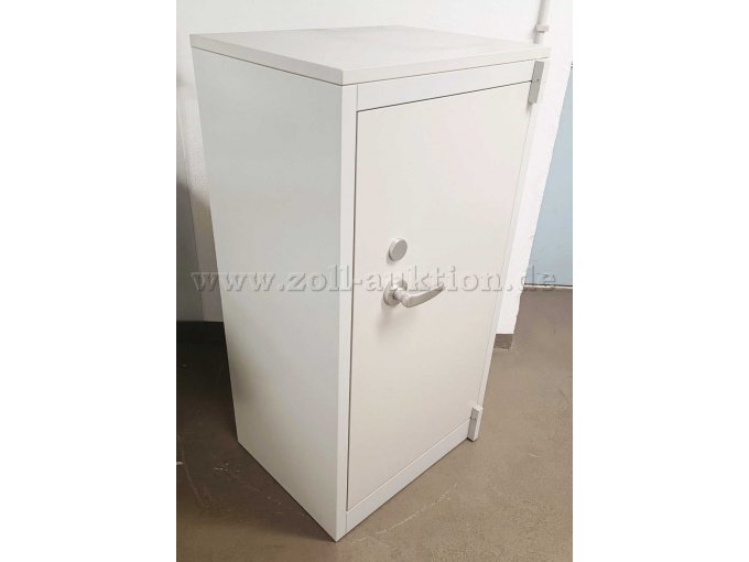 Panzerschrank_seitlich