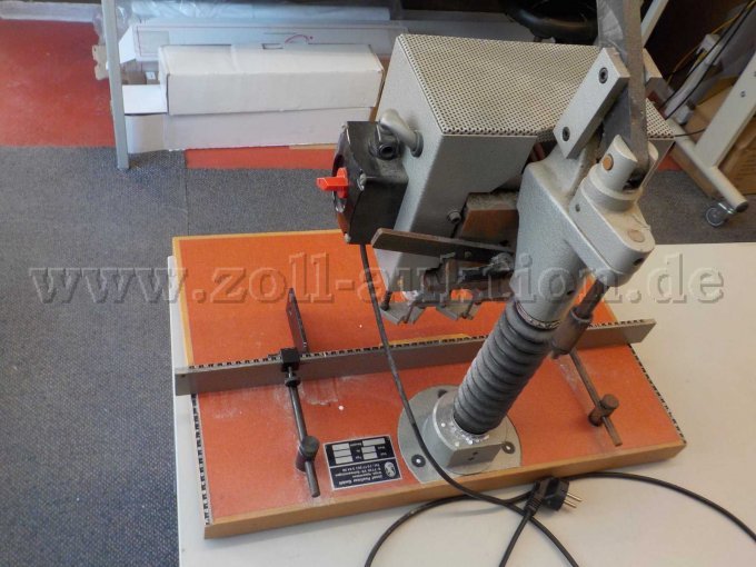Ansicht von Oben Papierbohrmaschine