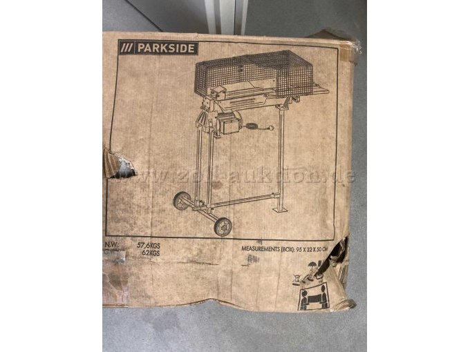 Karton mit Gesamtansicht des aufgebauten Geräts