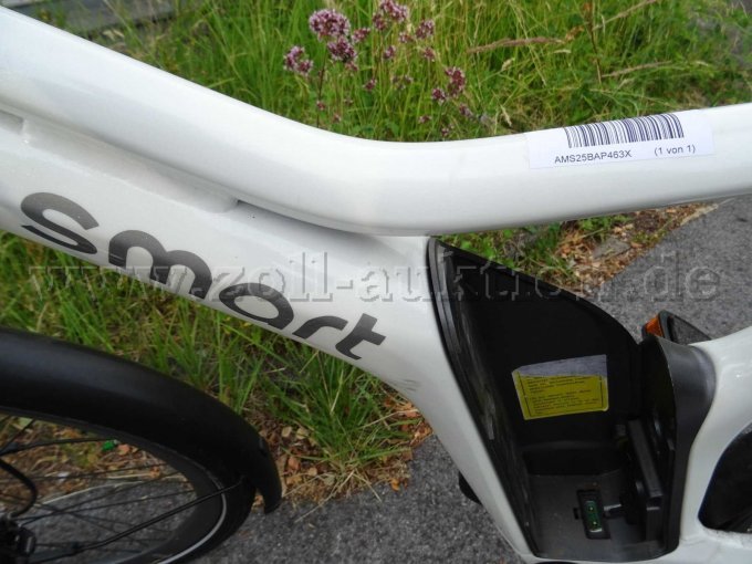1 Pedelec 25 Zoll Smart E-bike weiß – foto 6 – kavel bij Zoll-Auktion, Wuppertal