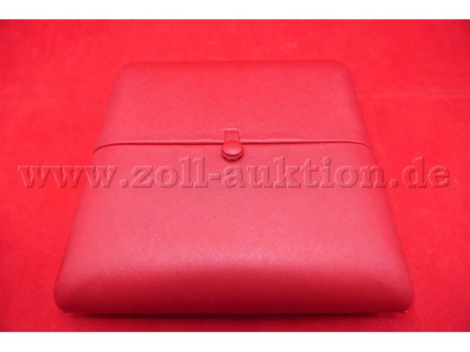 Detailaufnahme Schatulle von vorne