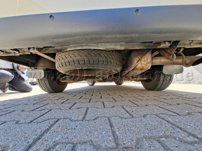 Detailbild Fahrzeug Unterseite